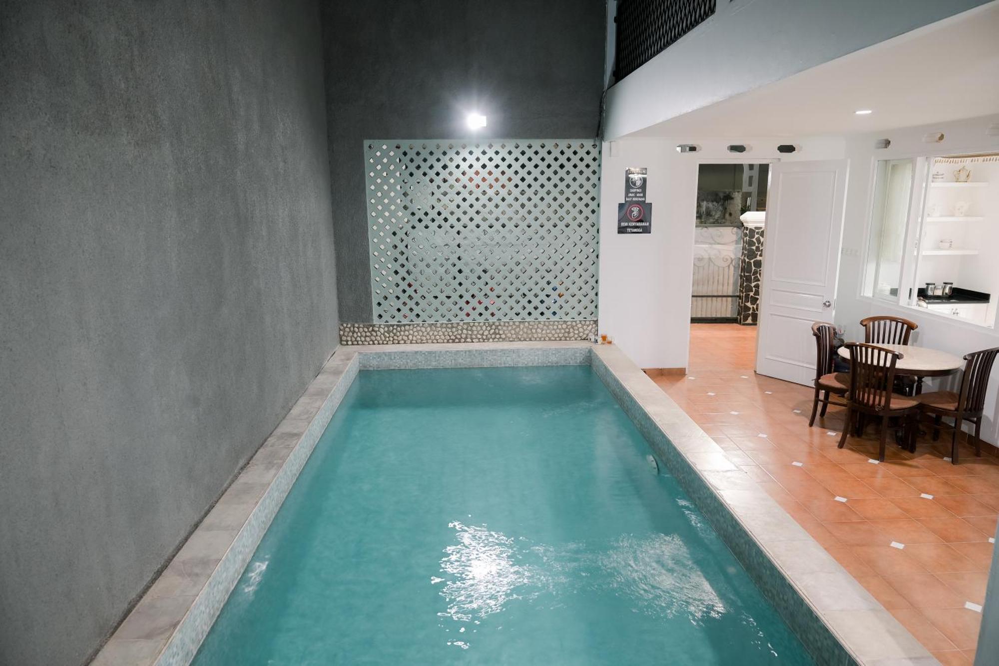 Kirana Guest House ボゴール エクステリア 写真